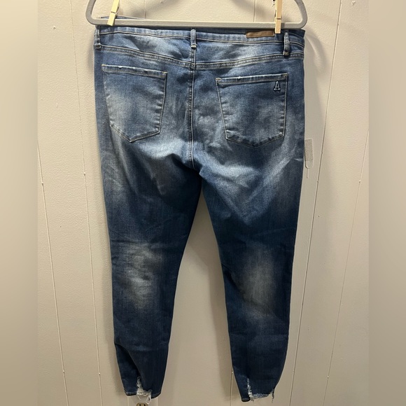 Articles of Society|Distressed Jeans|Size 32 - Picture 2 of 7